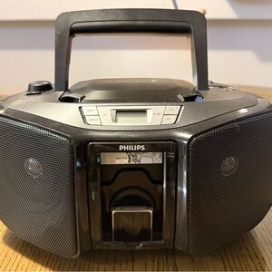 Vintage Philips CD Sound machine DC 1010 In Perfect Condition Ipod Included